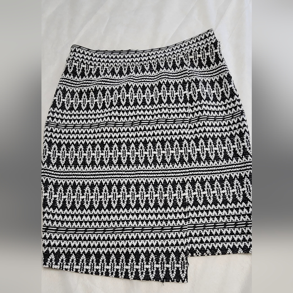 Three Dots Asymmetric Women's Skirt